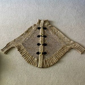 Michael Kors cape with sleeves XS beige, white with brown and gold hardware